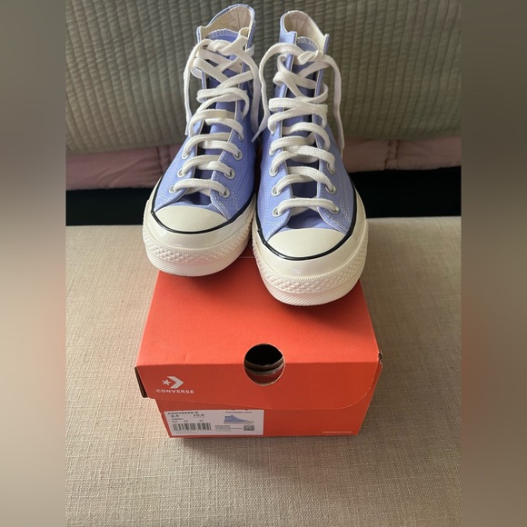 Converse unisex Lavender High-Top Sneakers in original box - Picture 1 of 5
